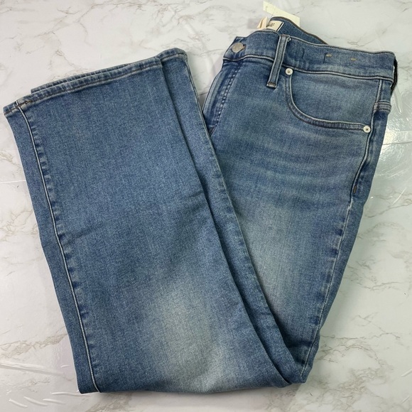 NWT Madewell Women’s Mid-Rise Kick Out Jeans | Size 31 | Wide Leg Medium Wash - Picture 1 of 9